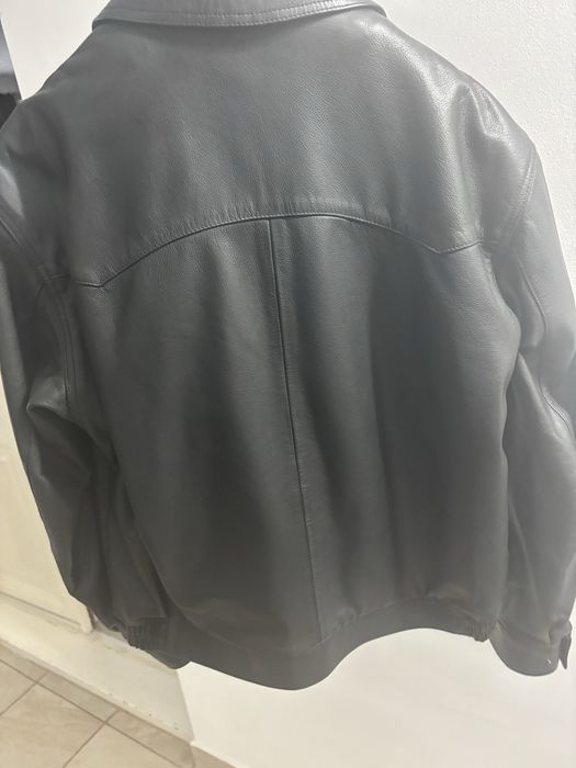 Geaca de piele in stare foarte buna marimea M/L