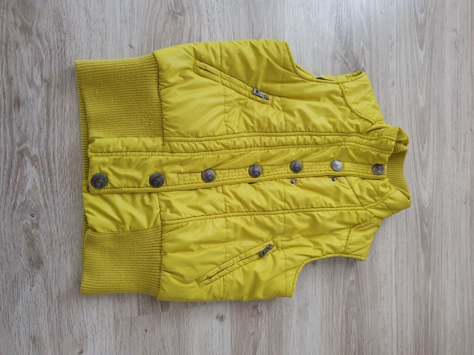 Дамки елеци 4бр 10 лева