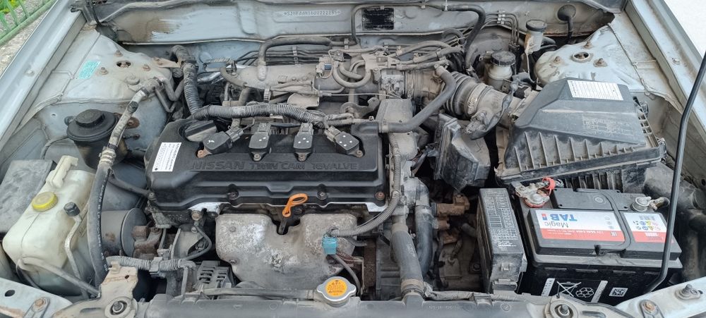 Нисан Алмера 1.5 бензин