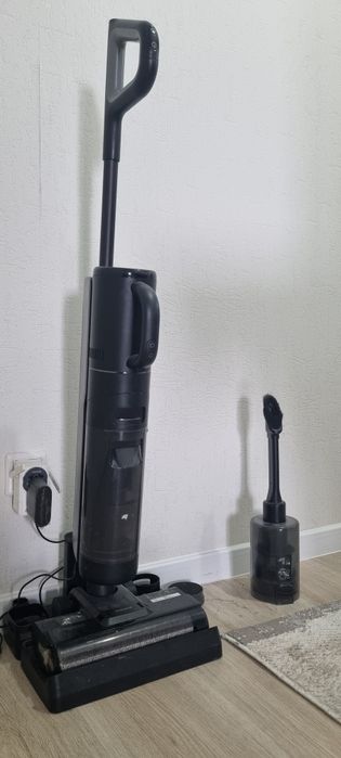 Пылесос моющий Dreame M12