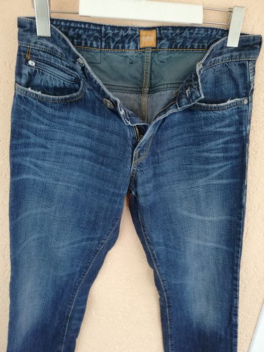 Blugi Boss bărbati mărimea 31/32