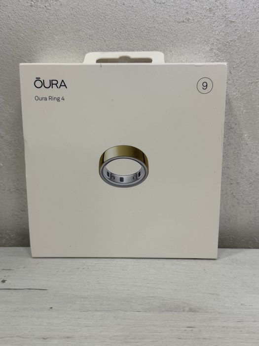 Oura Ring 4 , Gold , marimea 9 , sigilat !