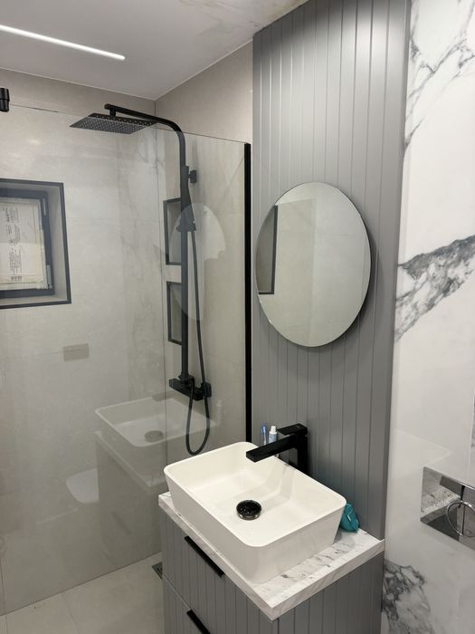 Apartament 3 camere renovat complet de vanzare sau INCHIRIAT