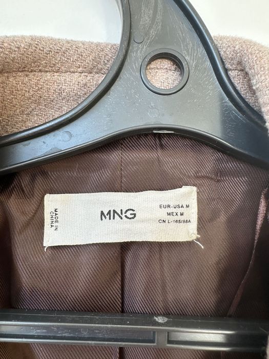 Продам пальто MANGO