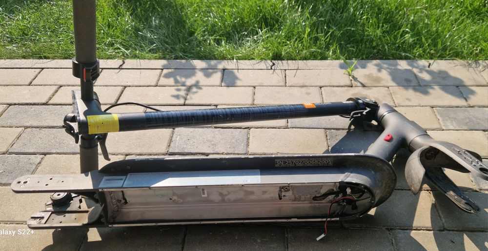 CADRU,   DOAR  CADRU!!!    pentru trotineta electrica Xiaomi