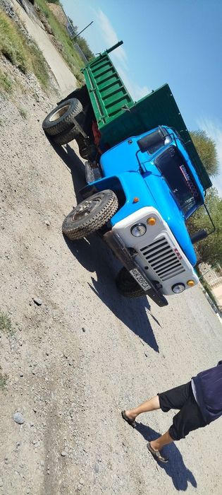 Gaz 53 sotiladi srochni