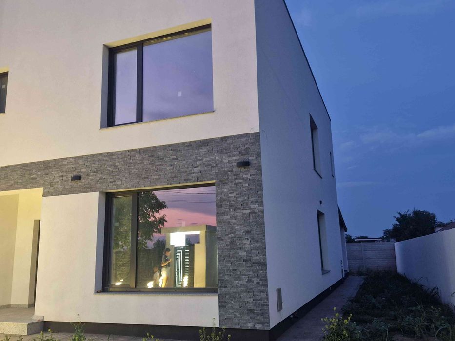 Direct proprietar vând casă în zona tunari Ștefănești de jos