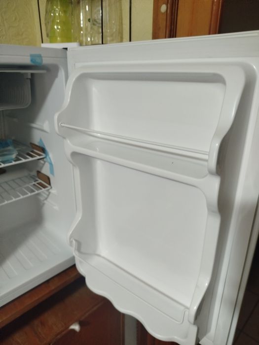 Продам новый холодильник Бирюса