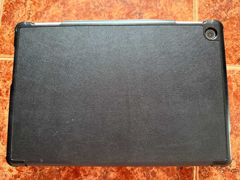 Huawei MediaPad M5 Lite 10.1 LTE - таблет, писалка, калъф, кутия - комплект