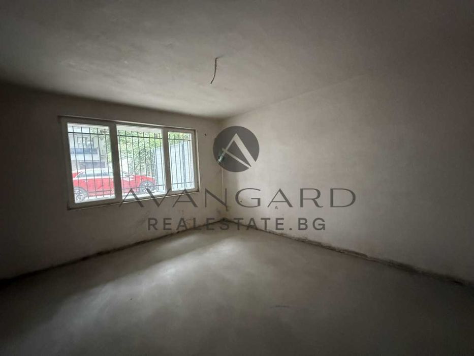 Продава се Тристаен апартамент в Пловдив, Център - 61 кв.м за 2164 €/кв.м - Снимка #2