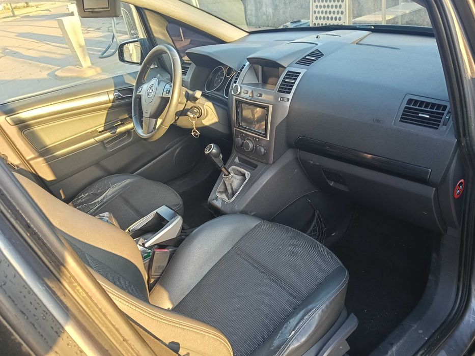 Opel Zafira B 1.9 CDTI 150 cp