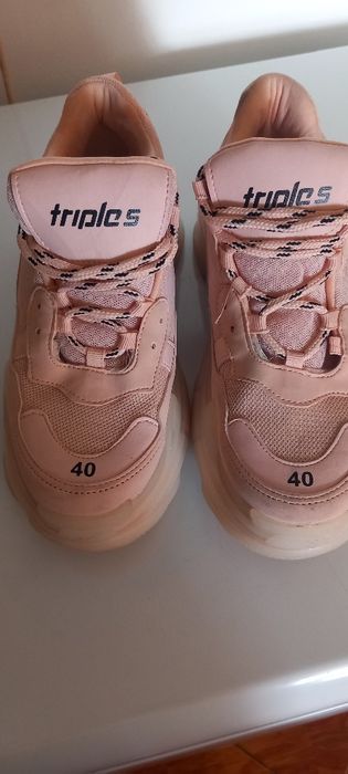 Vând adidași marca Balenciaga originali, foarte puțin uzați, purtați!