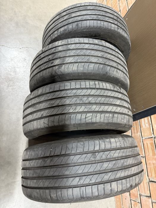 Michelin Летний 225/50/18 комплект