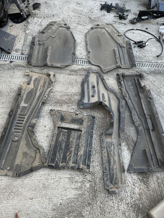 Scut scuturi bmw x5 x6 e70 e71
