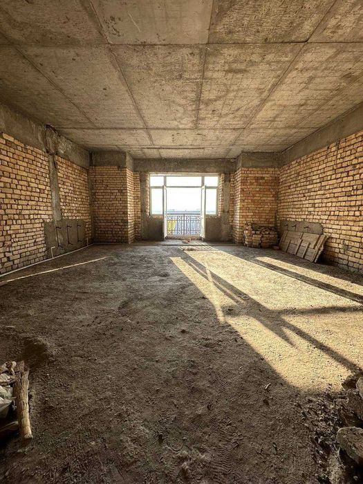 на Тараса Шевченко Габус 4/8/8 225м2