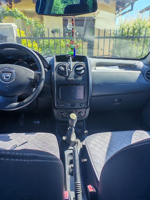 Duster 2015 4x2 gri metalizat