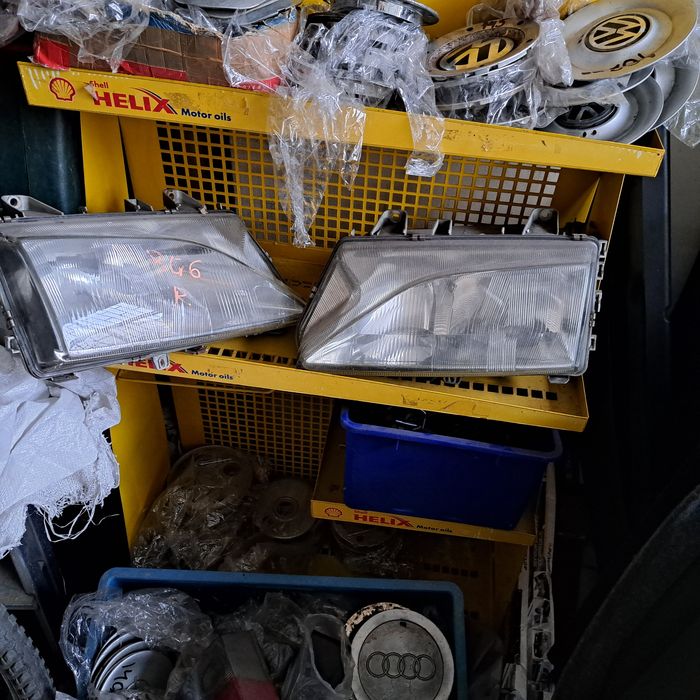 Оригинални фарове PEUGEOT 806 ляв/ десен Valeo