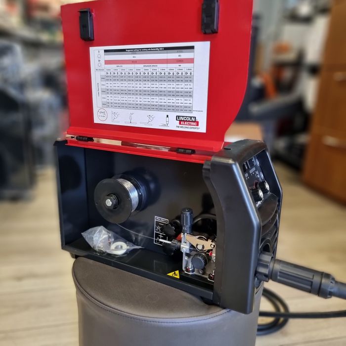 Amanet F28: Invertor sudura BestMig 200-s MIG/MAG/MMA/LIFT TIG