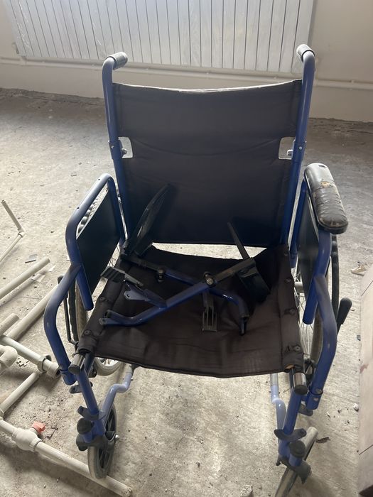 Инвалидная коляска