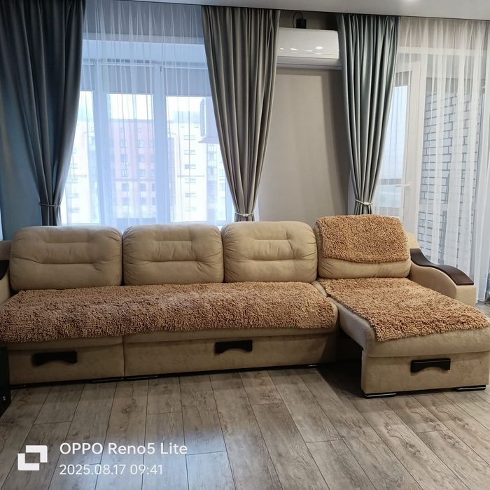 Продам диван Российский