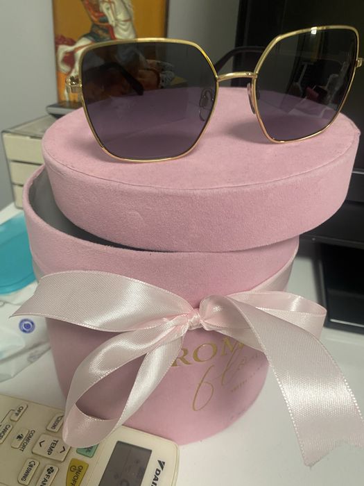 Слънчеви очила Love Moschino