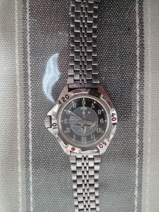 Продам часы СССР в хорошем состоянии