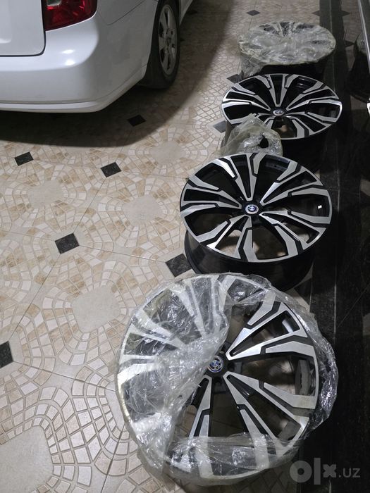Bmw диска р22 разно широкий