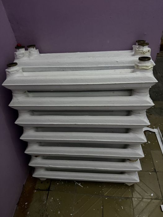 Продам чугунные батареи