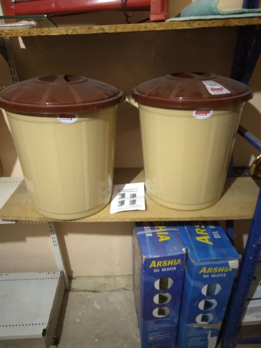 Пластиковае баки