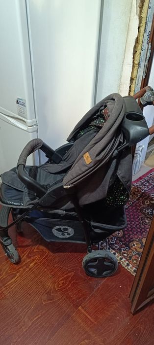 Vand/ inchiriez carut bebe