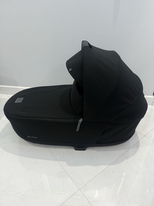 Cybex Priam 4 кош за новородено  Sepia Black