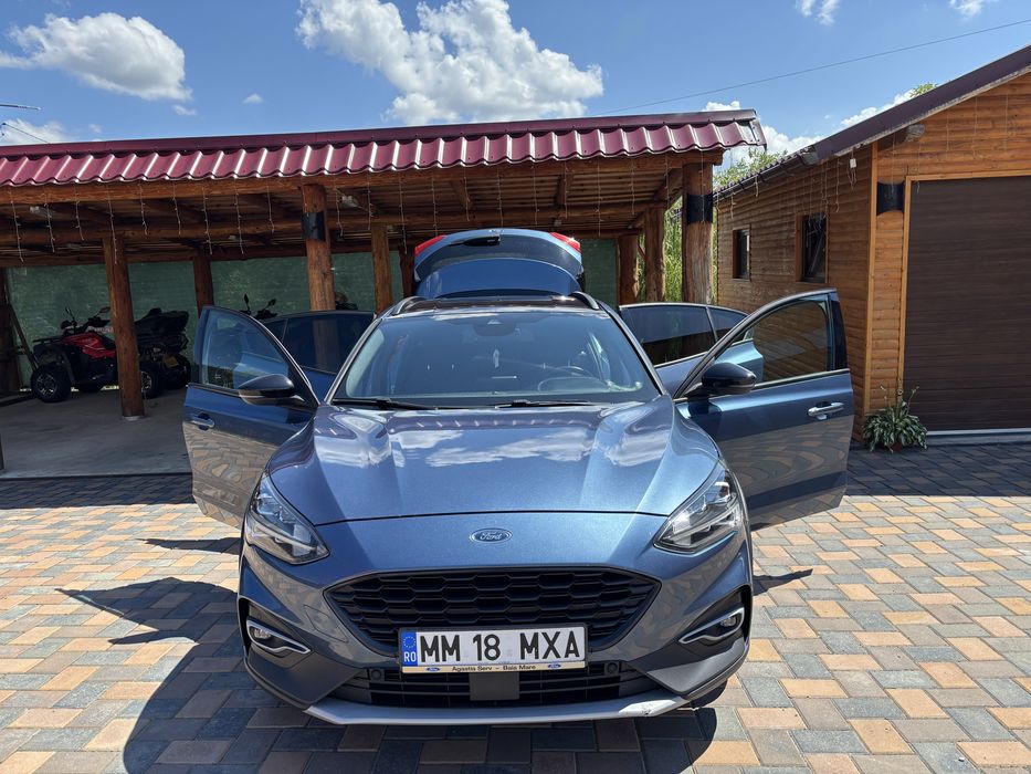 Ford focus active