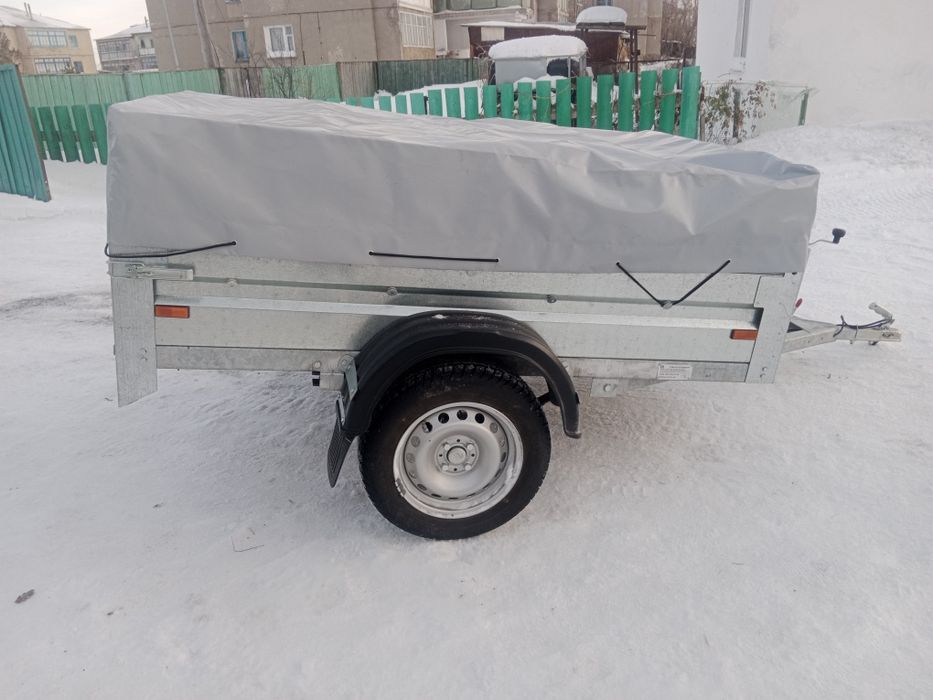 Продам прицеп новый