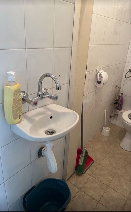 Дава се под наем Магазин в Варна, Базар Левски - 17 кв.м за 248.88 € - Снимка #6