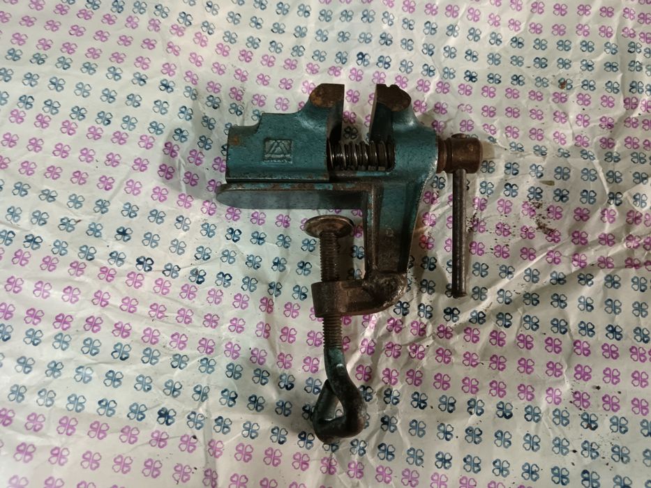 Малко,полско менгеме и малък,руски шмиргел