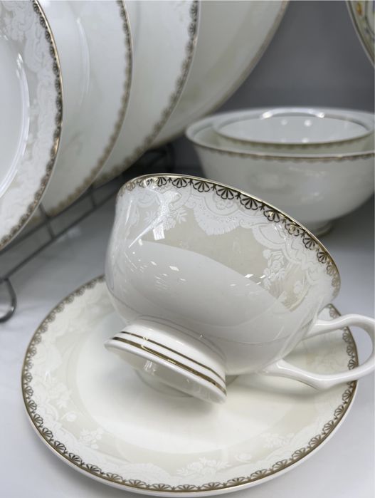 Продам новый столовый сервиз