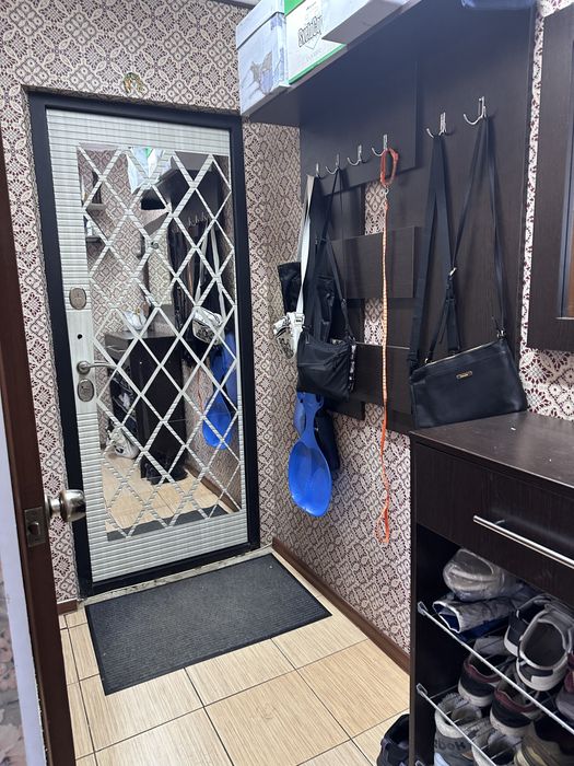 Продам квартиру шипина172а