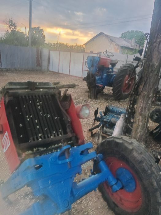 Tractor de vanzare