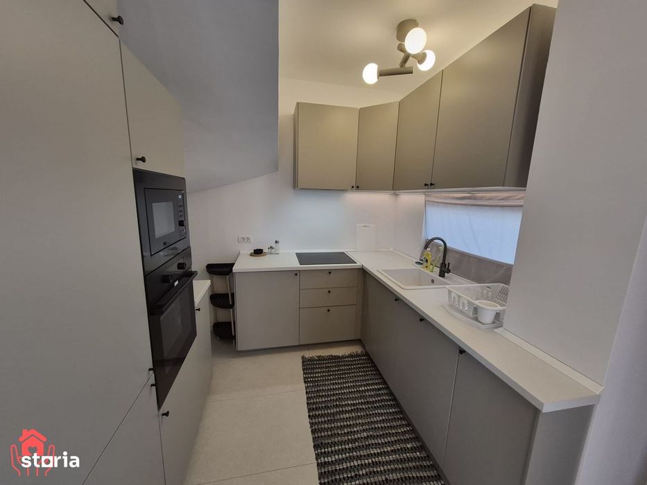 Tunari-PRIMA LOCUIRE, 3 camere curte, piscina exterioara, mobilat luxu