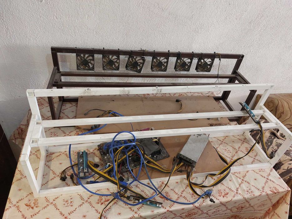 Стойка за риг с 8 карти