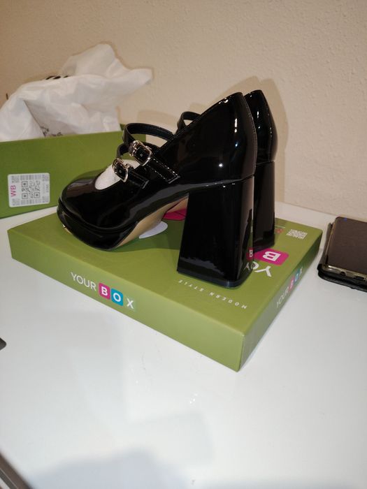 Туфли из лакированной кожи