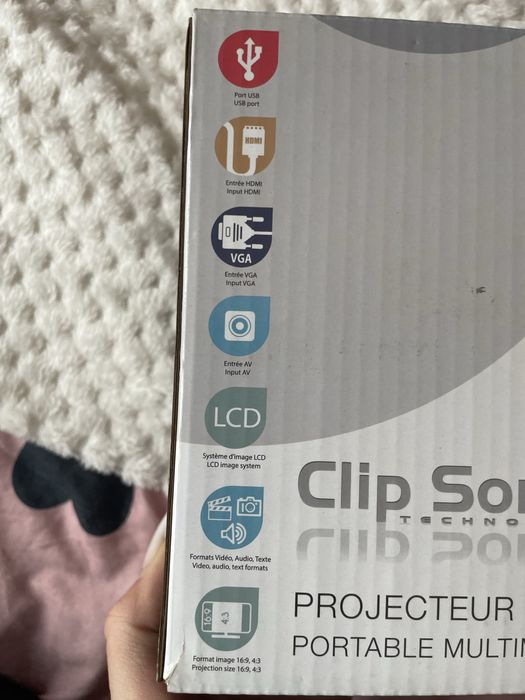 Videoproiector portabil