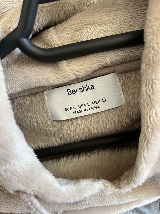 pulover imblanit cu gluga