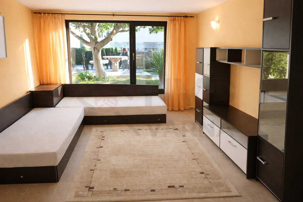 Дава се под наем Двустаен апартамент в Варна, Бриз - 40 кв.м за 348.84 € - Снимка #1