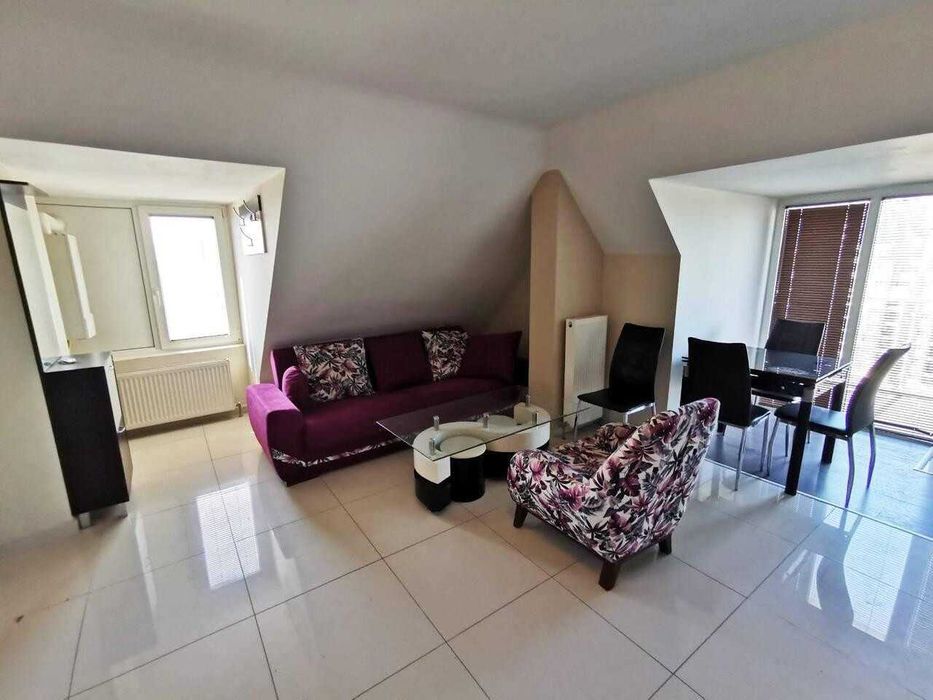 Продава се Двустаен апартамент в Пловдив, Център - 62 кв.м за 1259 €/кв.м - Снимка #2