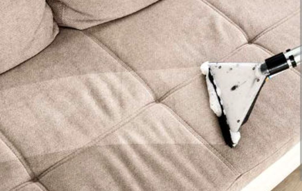 Curățare canapele Iași – de la 100 lei, la domiciliu!