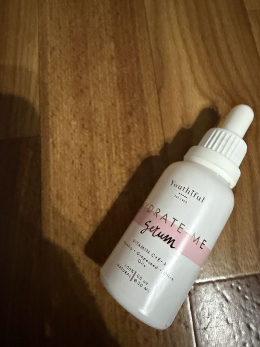 Козметика за лице на марката Youthiful