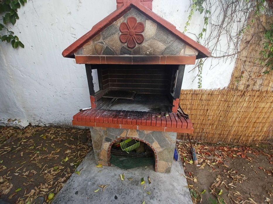 Продава къща с 3 апартамента 105м2 с гледка море в Аспровалта, Гърция