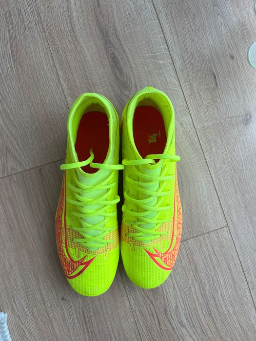 Бутонки Nike Mercurial Superfly 8 Academy MG