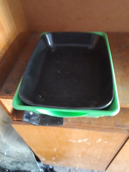 Лоток для домашнего питомца.